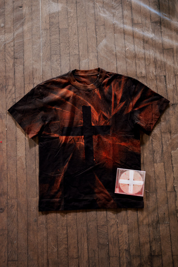 CD + Tricou - aproape:
